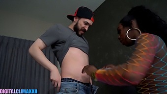 Undercover Officer Peter Has Sex With Tender Montana, An African American Woman With A Big Butt.