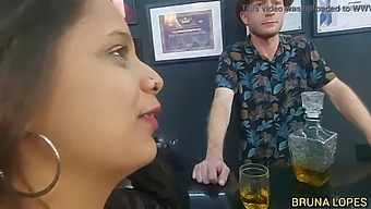 Bruna And Manuh Cortez Have Sex With Barman Malvadinho Who Struggles With Bruna'S Large Breasts And Summons Malvadao For Assistance