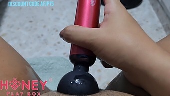 Hd Video Of Solo Female Reaching Orgasm With Sex Toy