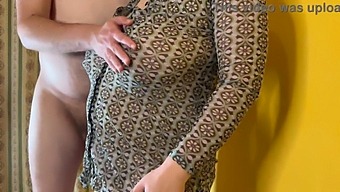 Voluptuous Milf With Shaved Pussy Allows Me To Ejaculate Inside Her - Viewed From The Side