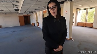 Interracial Real Estate Agent Cheats On Her Boyfriend And Gets Anal Sex During A Fake Client Visit